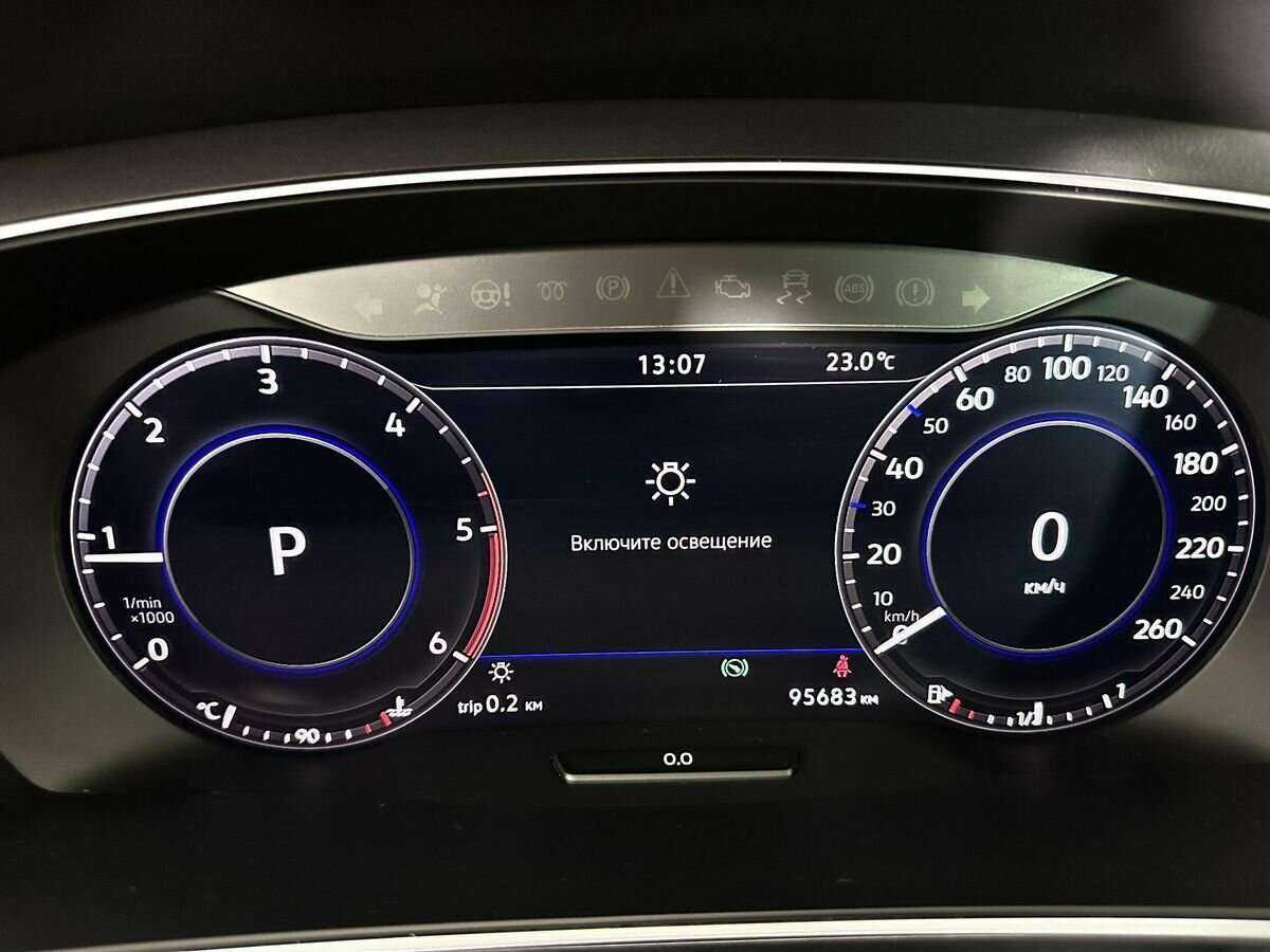 Volkswagen Tiguan с пробегом — 2018 год. Фото: #12