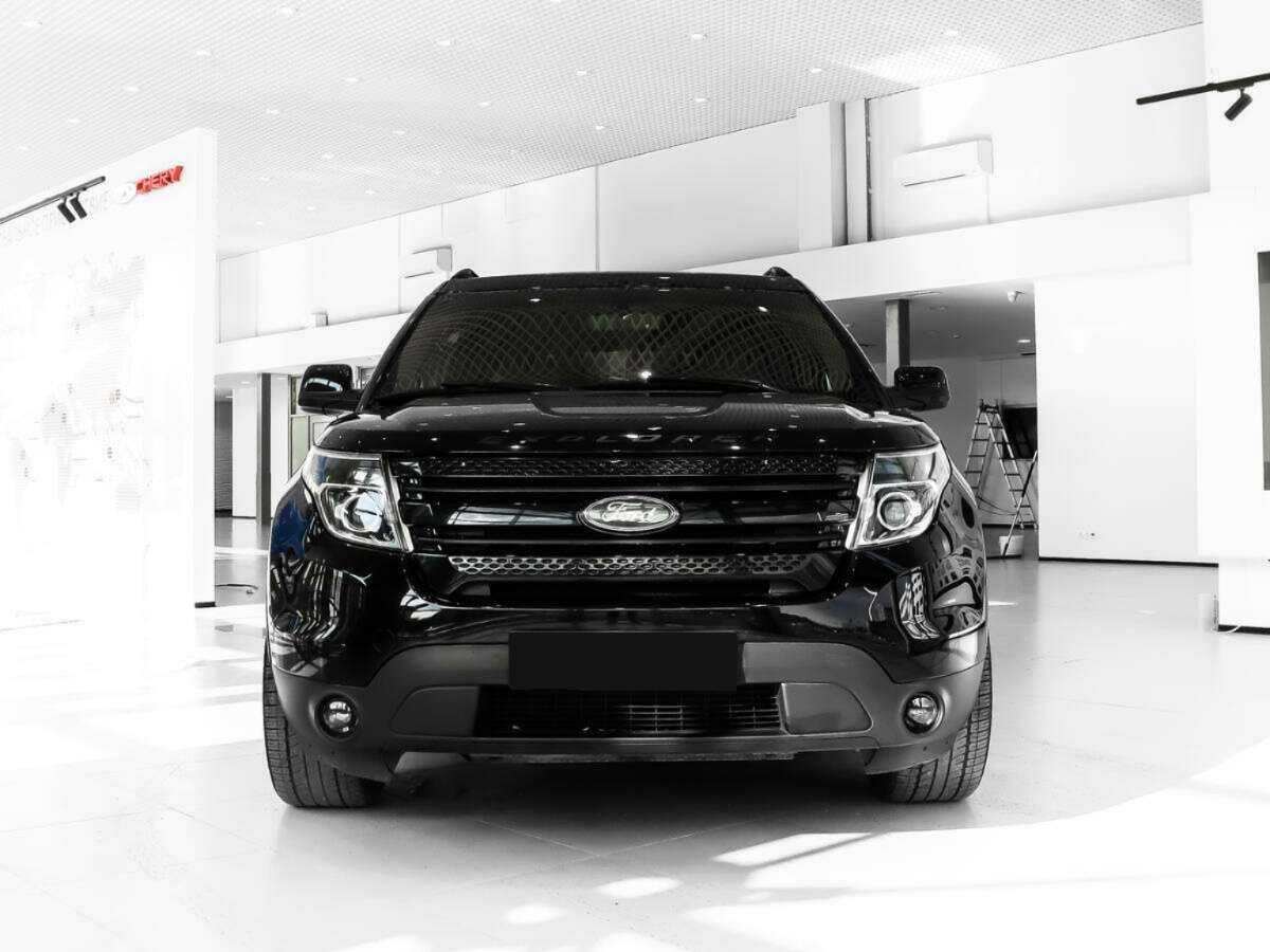 Ford Explorer с пробегом — 2014 год. Фото: #1