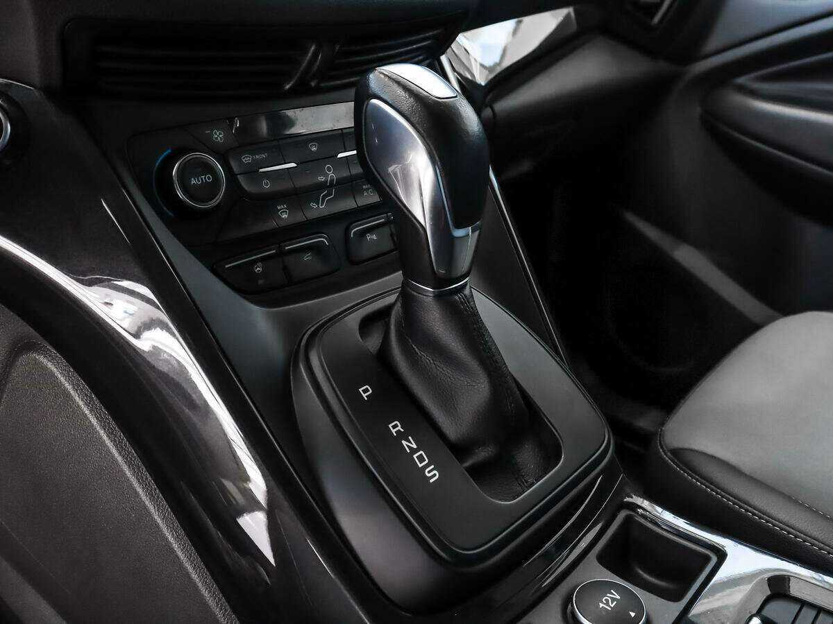 Ford Kuga с пробегом — 2016 год. Фото: #9