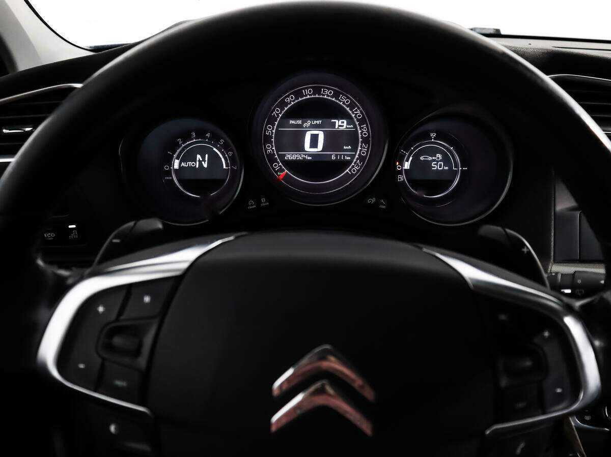 Citroen C4 с пробегом — 2012 год. Фото: #16