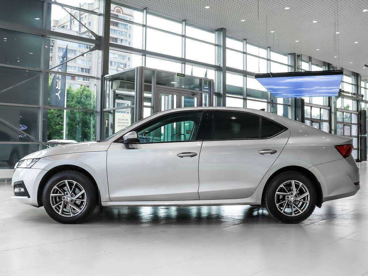 Skoda Octavia с пробегом — 2021 год. Фото: #6