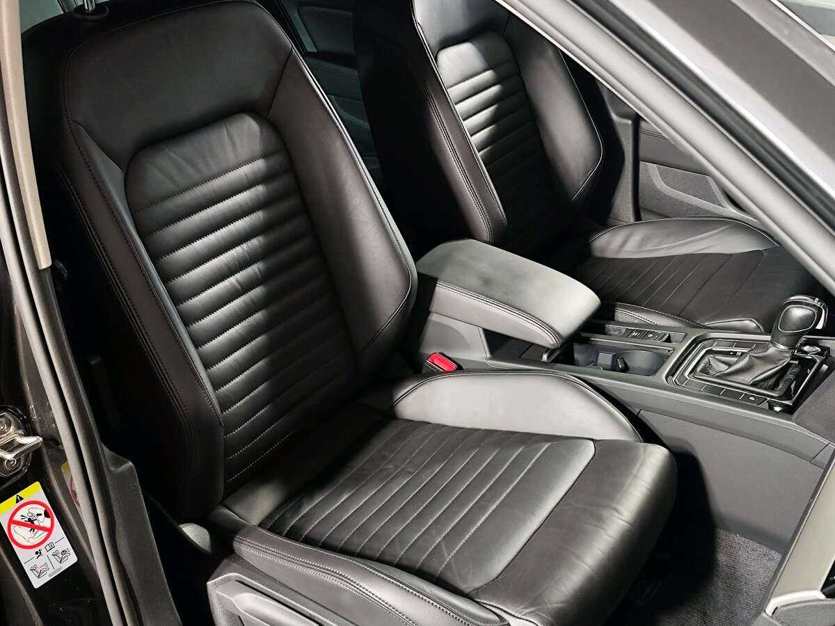 Volkswagen Passat с пробегом — 2019 год. Фото: #13