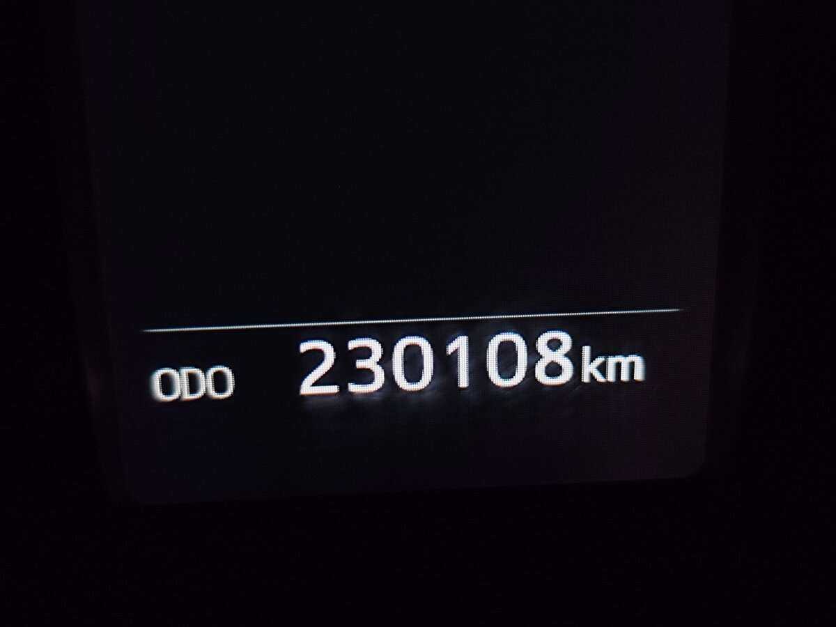 Toyota RAV4 с пробегом — 2015 год. Фото: #4