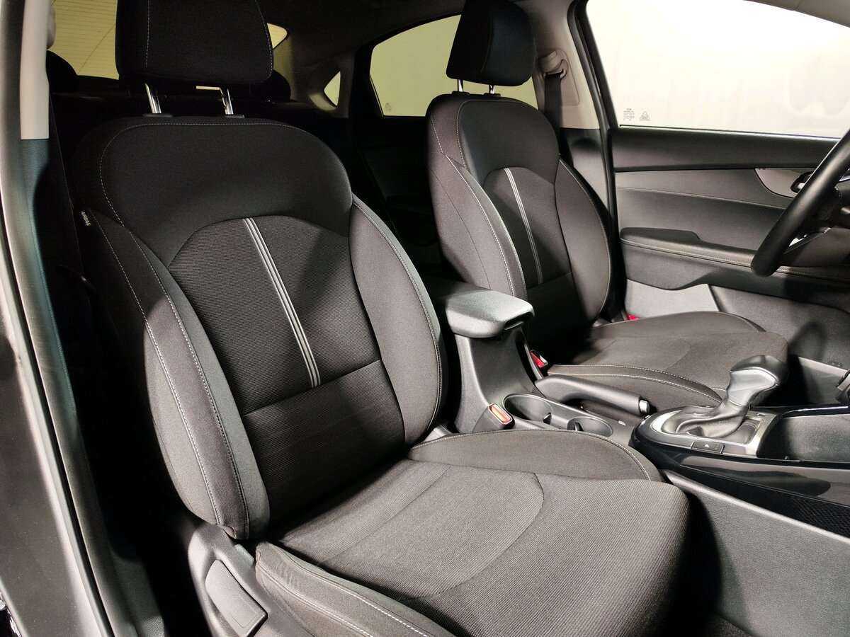 Kia Cerato с пробегом — 2020 год. Фото: #8