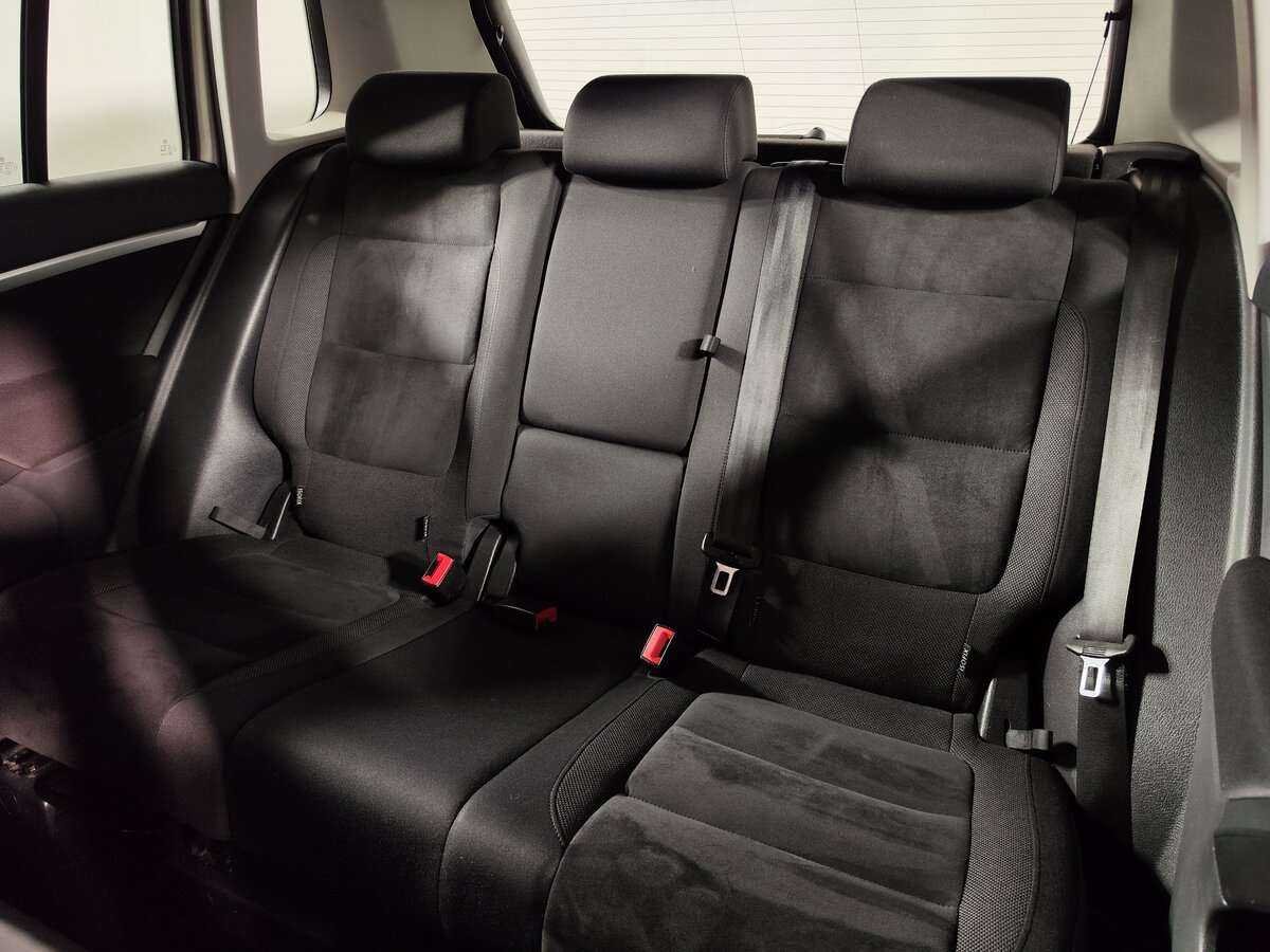 Volkswagen Tiguan с пробегом — 2012 год. Фото: #8