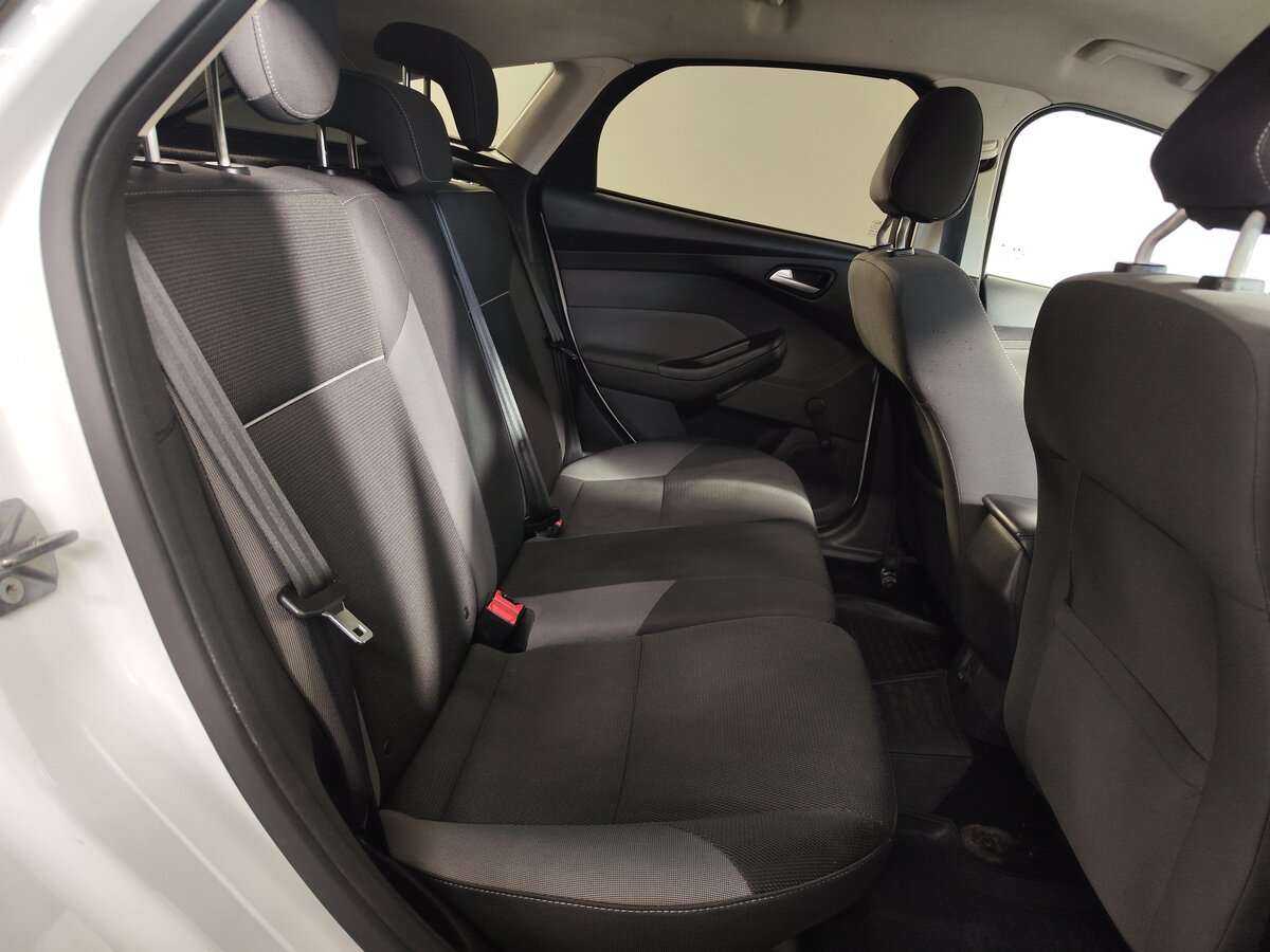 Ford Focus с пробегом — 2014 год. Фото: #11