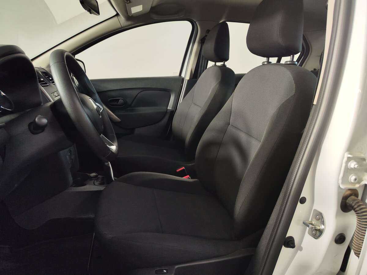 Renault Logan с пробегом — 2019 год. Фото: #6