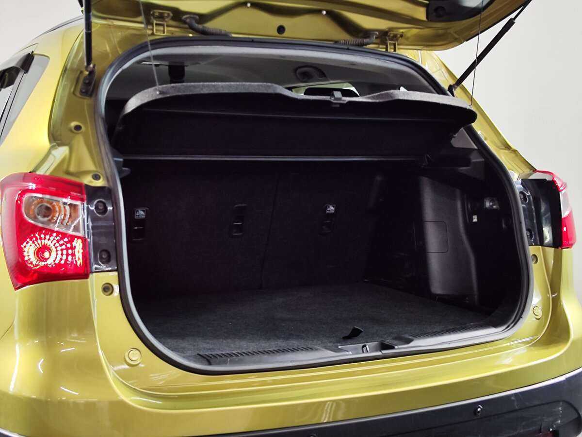Suzuki SX4 с пробегом — 2014 год. Фото: #5