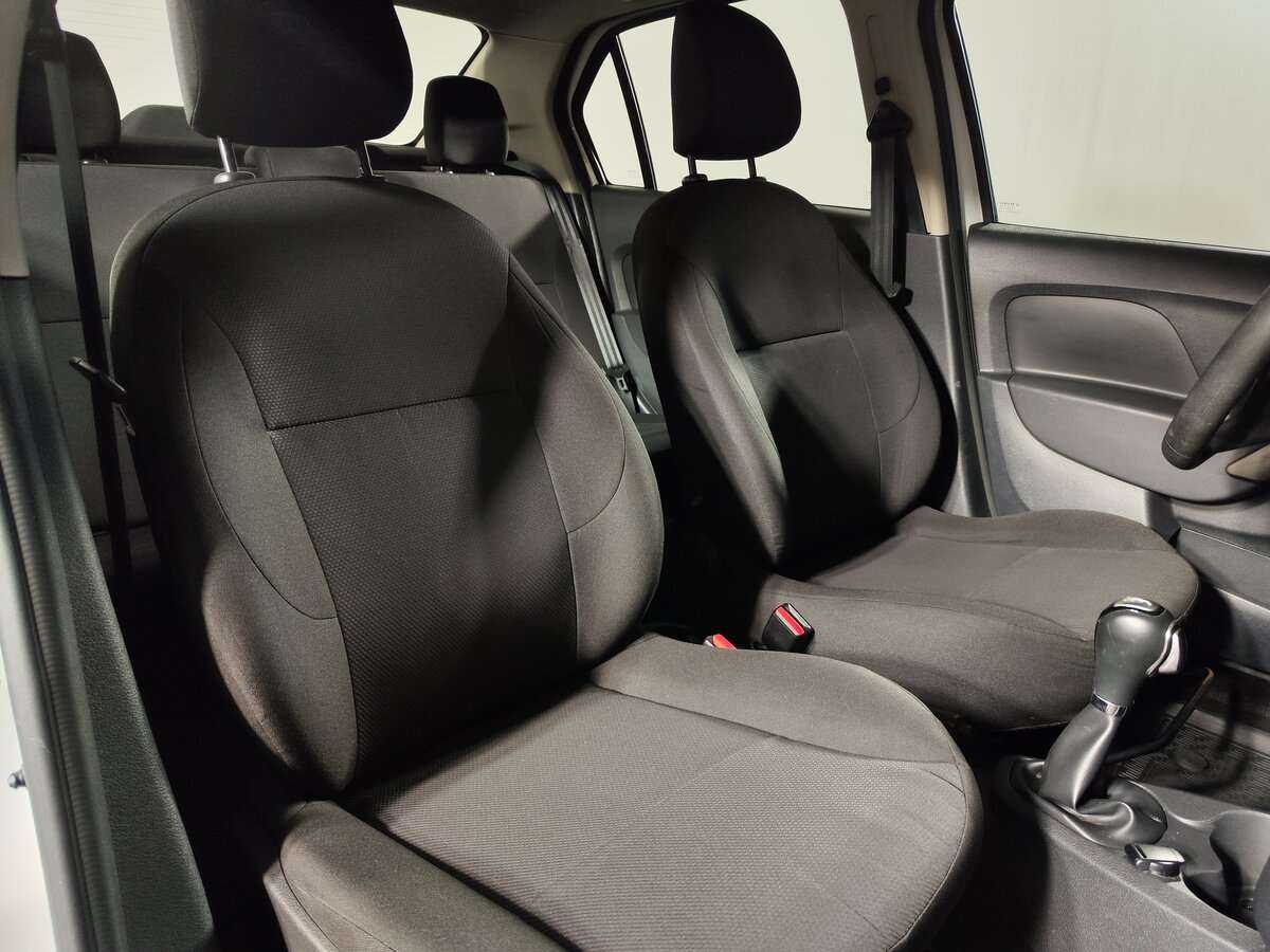 Renault Logan с пробегом — 2019 год. Фото: #7