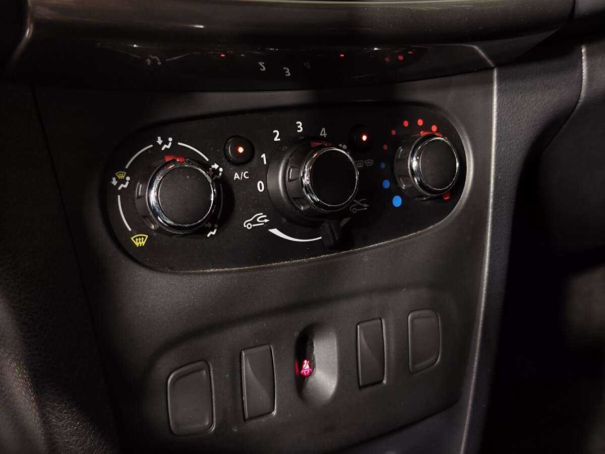 Renault Logan с пробегом — 2019 год. Фото: #12