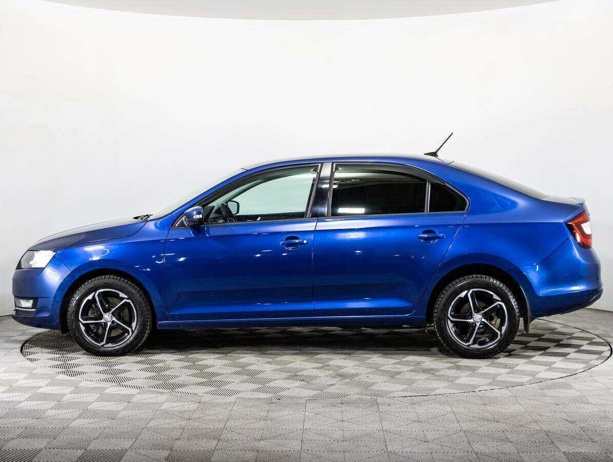 Skoda Rapid с пробегом — 2017 год. Фото: #7
