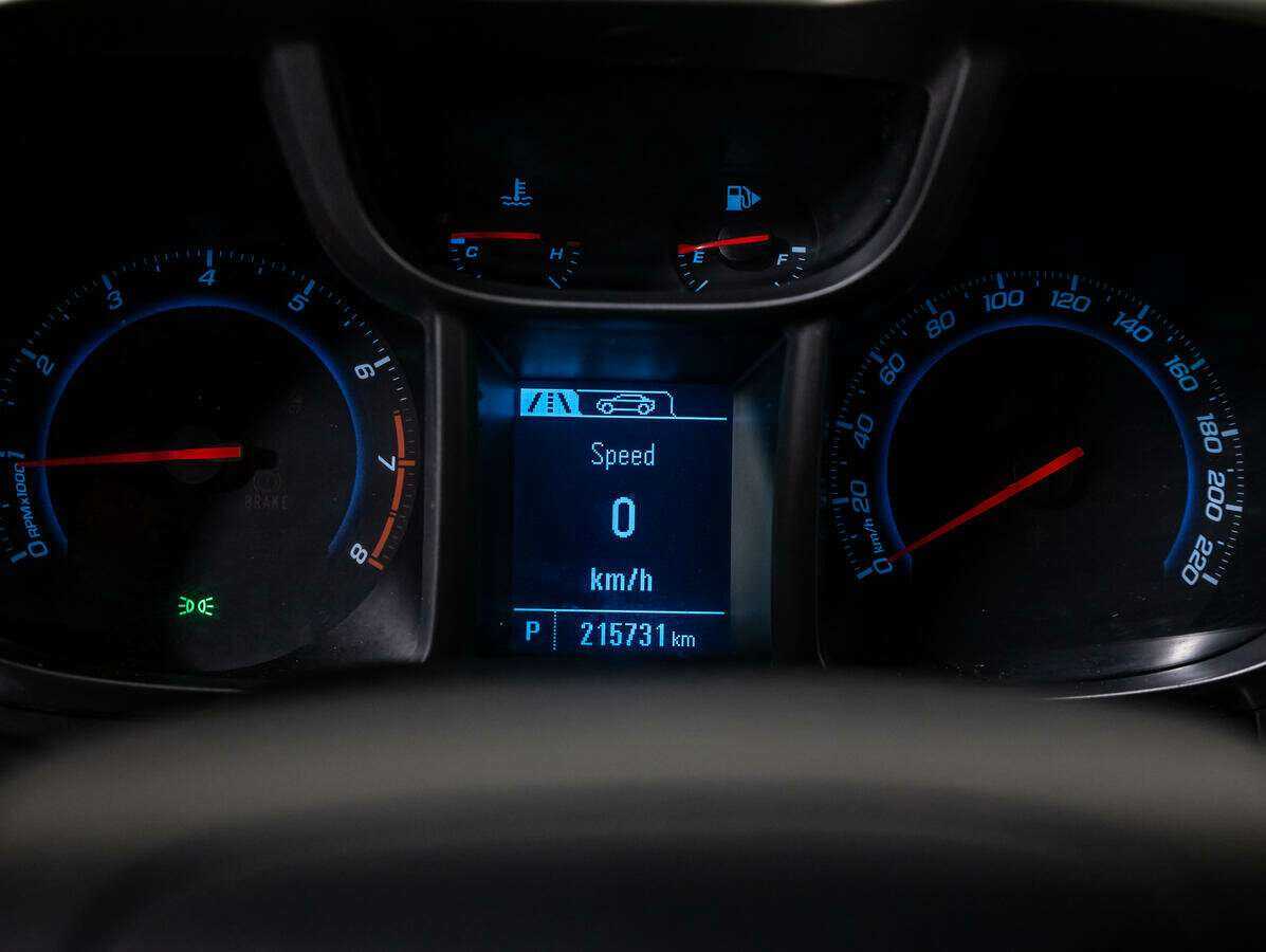 Chevrolet Orlando с пробегом — 2012 год. Фото: #9