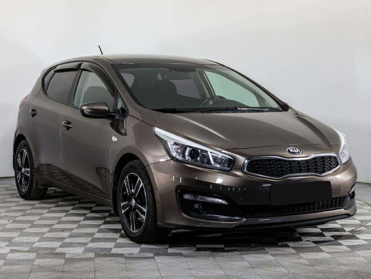 Kia Ceed с пробегом — 2015 год. Фото: #2