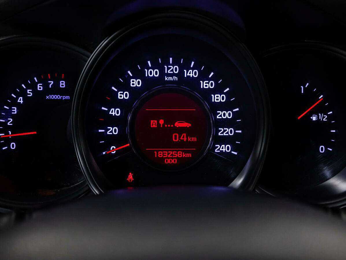 Kia Ceed с пробегом — 2013 год. Фото: #9