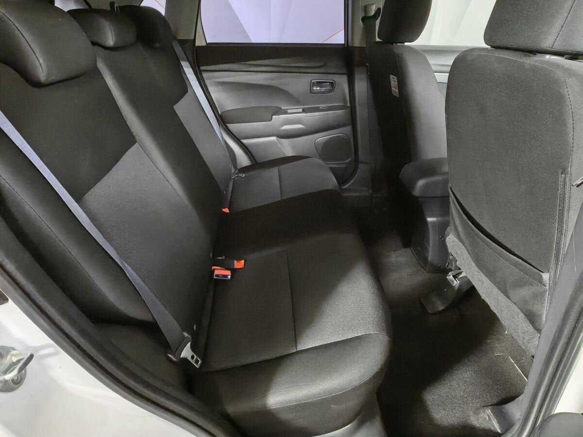 Mitsubishi ASX с пробегом — 2012 год. Фото: #11