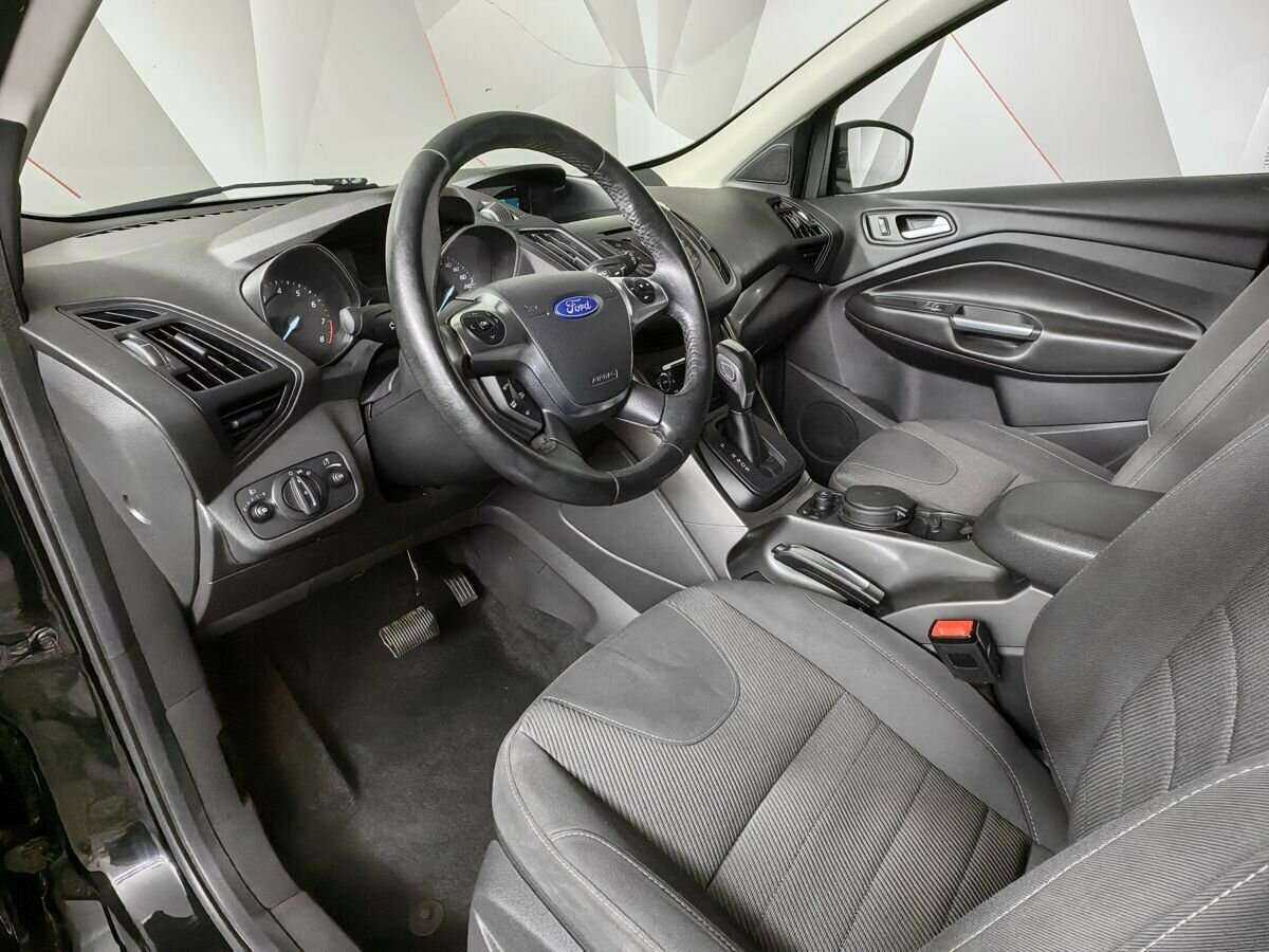 Ford Kuga с пробегом — 2016 год. Фото: #13