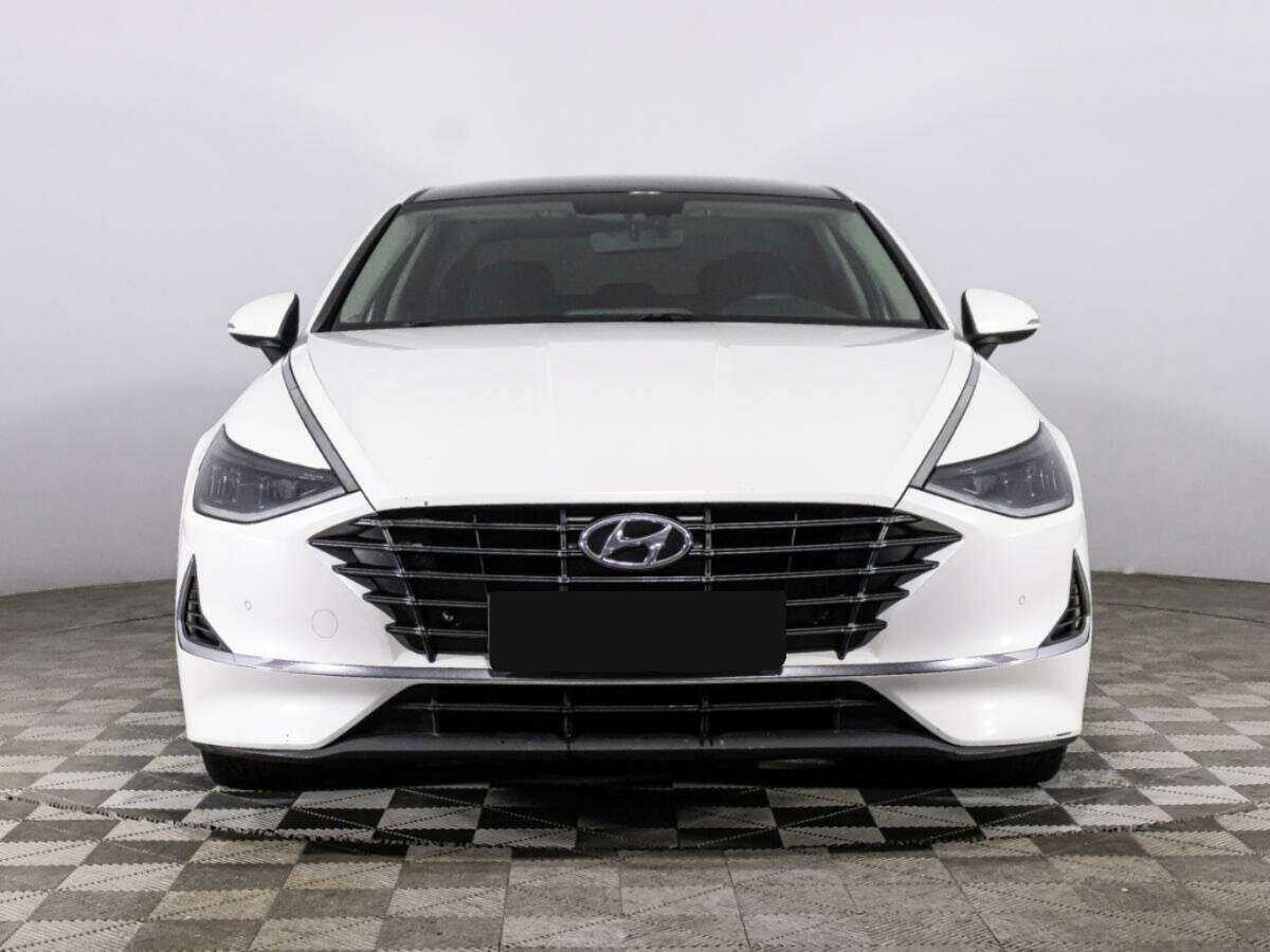Hyundai Sonata с пробегом — 2021 год. Фото: #1