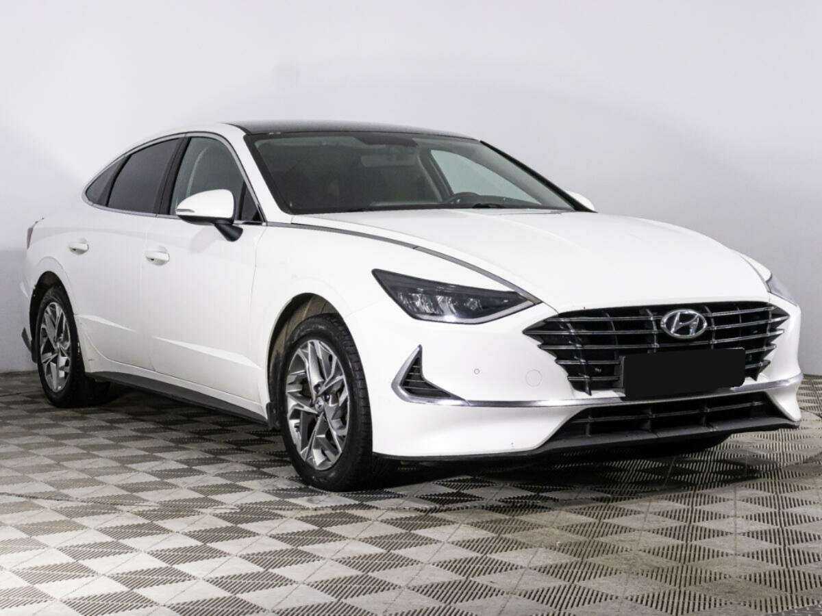Hyundai Sonata с пробегом — 2021 год. Фото: #2