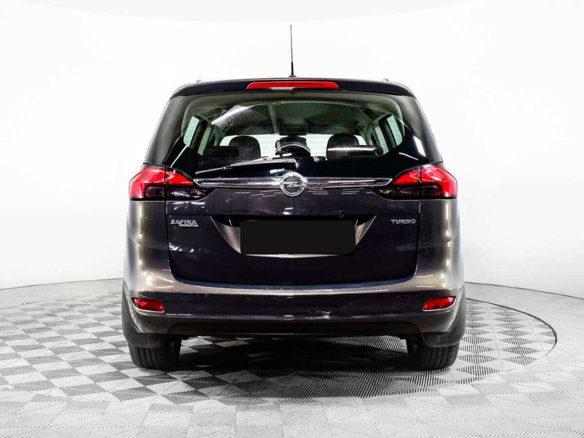 Opel Zafira с пробегом — 2014 год. Фото: #5