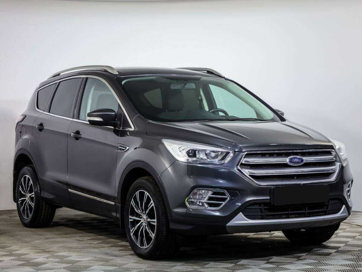 Ford Kuga с пробегом — 2017 год. Фото: #1