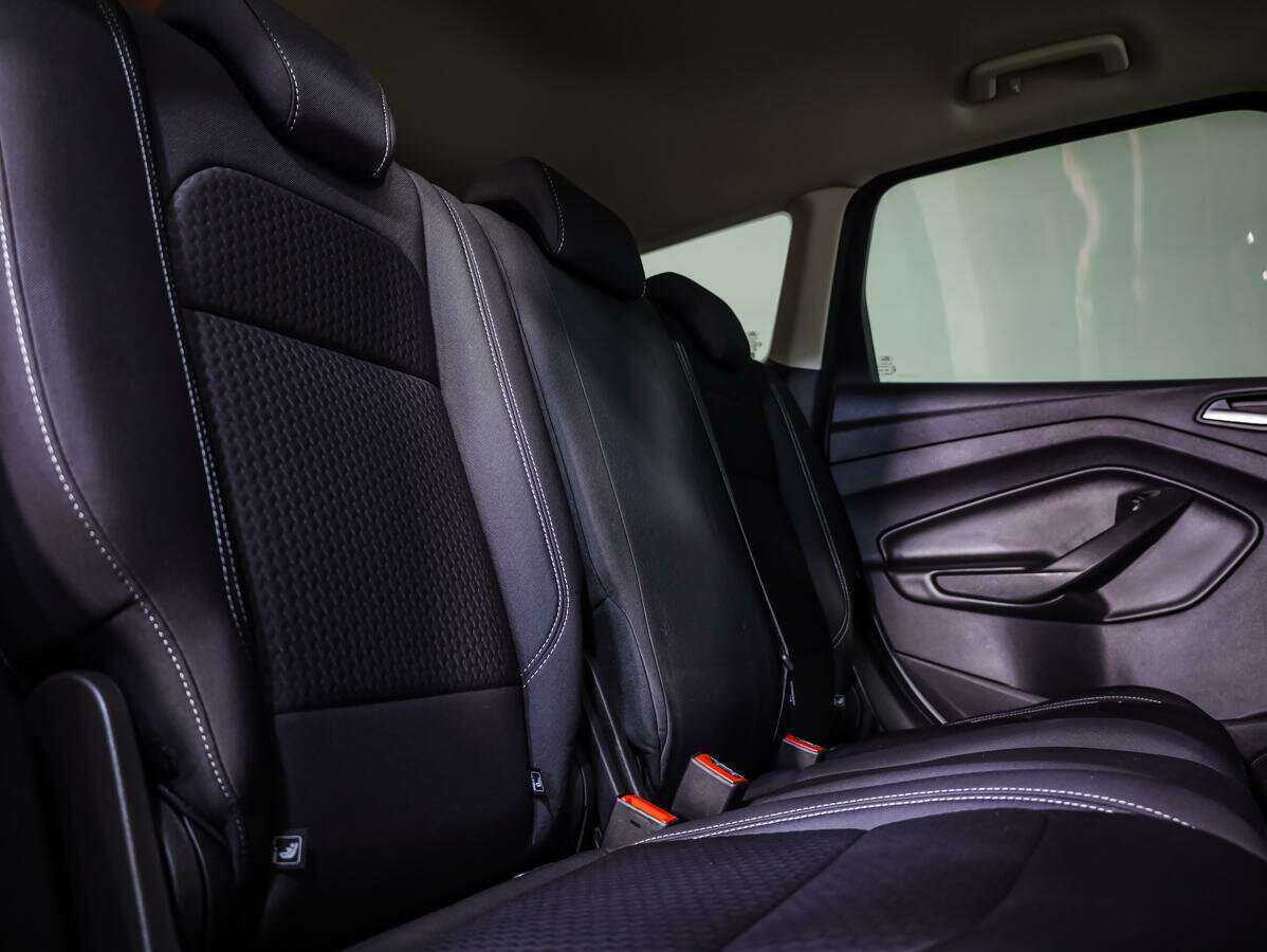 Ford Kuga с пробегом — 2017 год. Фото: #10