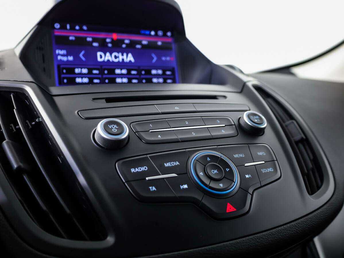 Ford Kuga с пробегом — 2017 год. Фото: #11