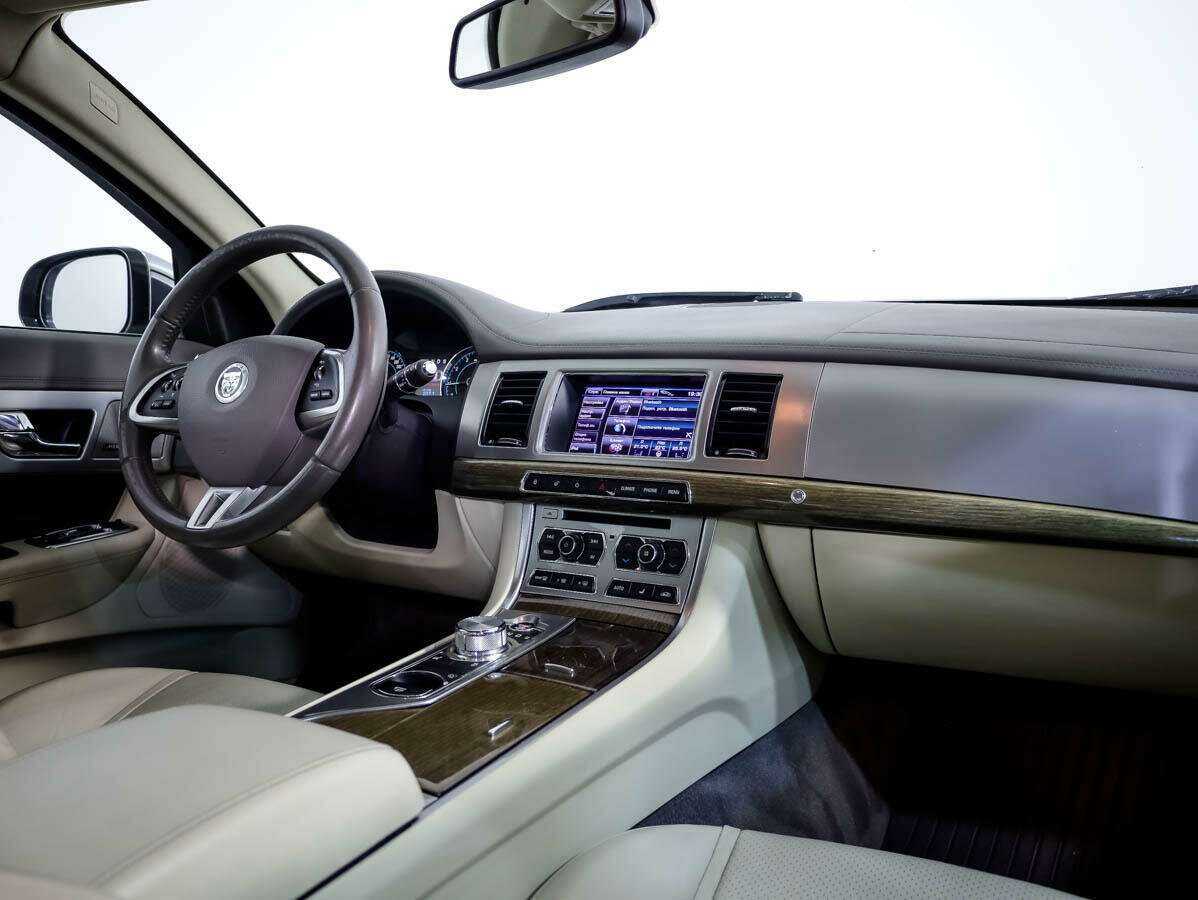 Jaguar XF с пробегом — 2013 год. Фото: #7
