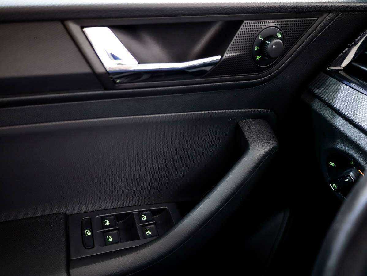 Skoda Rapid с пробегом — 2021 год. Фото: #12
