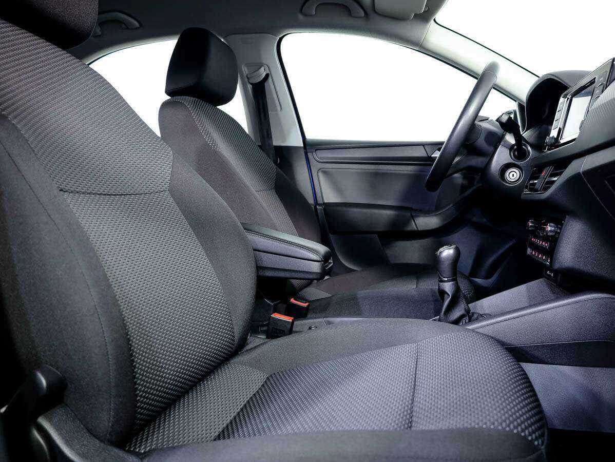 Volkswagen Polo с пробегом — 2022 год. Фото: #10