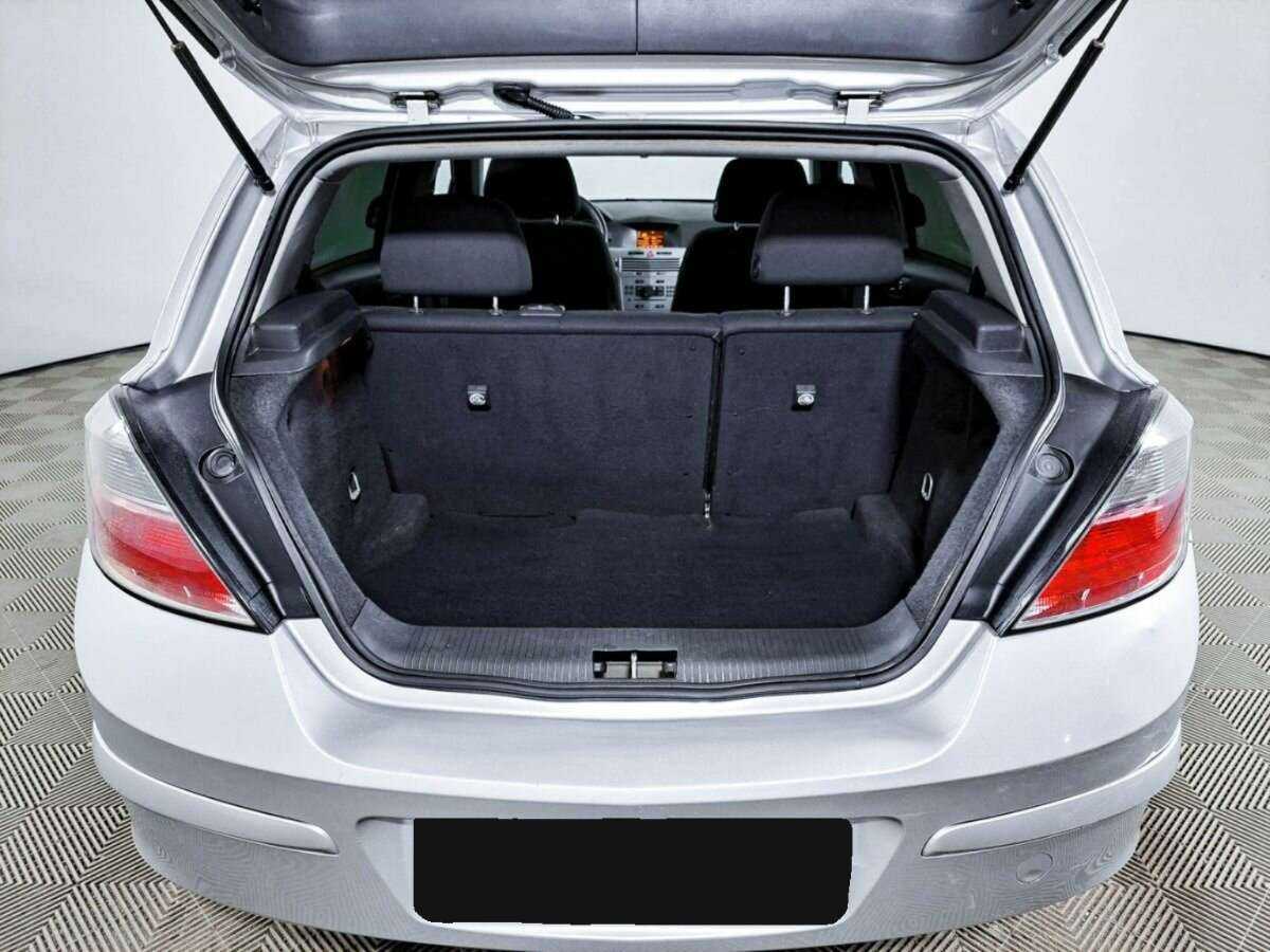 Opel Astra с пробегом — 2013 год. Фото: #8