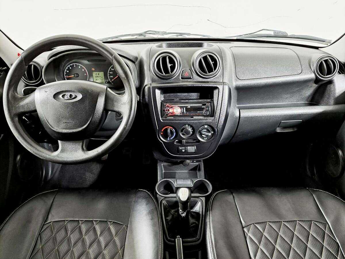 Lada (ВАЗ) Granta с пробегом — 2012 год. Фото: #9