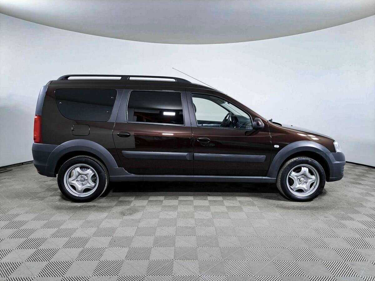 Lada (ВАЗ) Largus с пробегом — 2020 год. Фото: #3