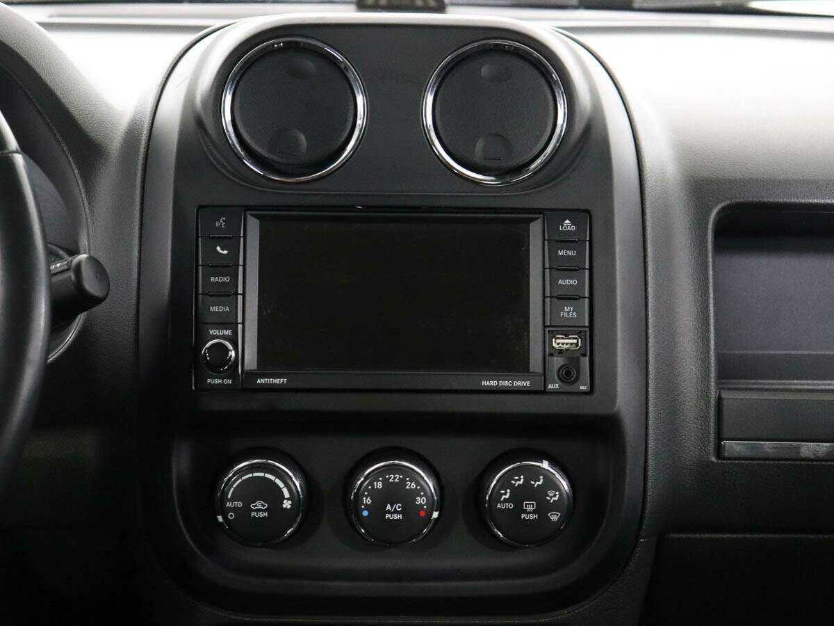 Jeep Compass с пробегом — 2012 год. Фото: #11