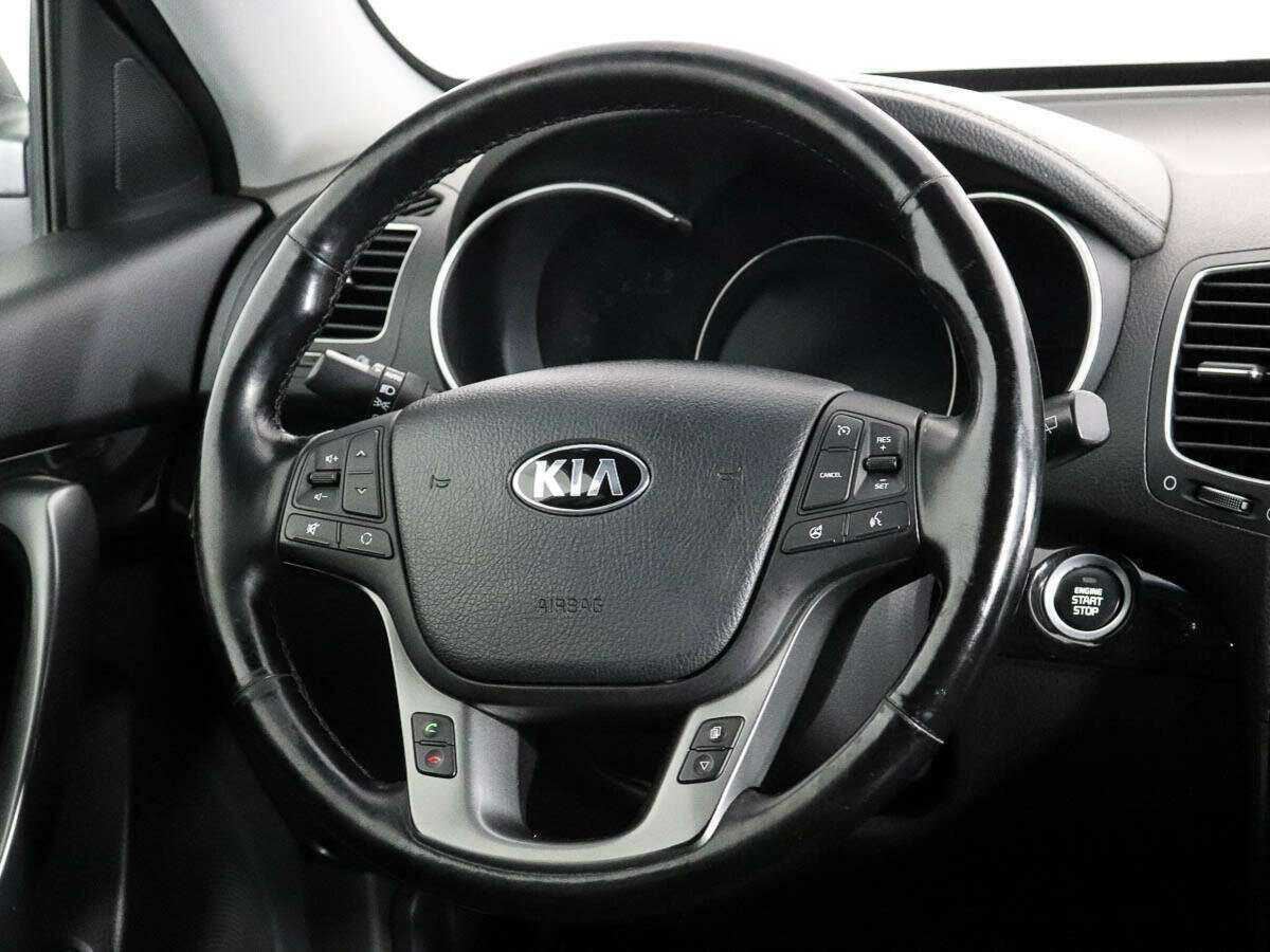 Kia Sorento с пробегом — 2014 год. Фото: #12