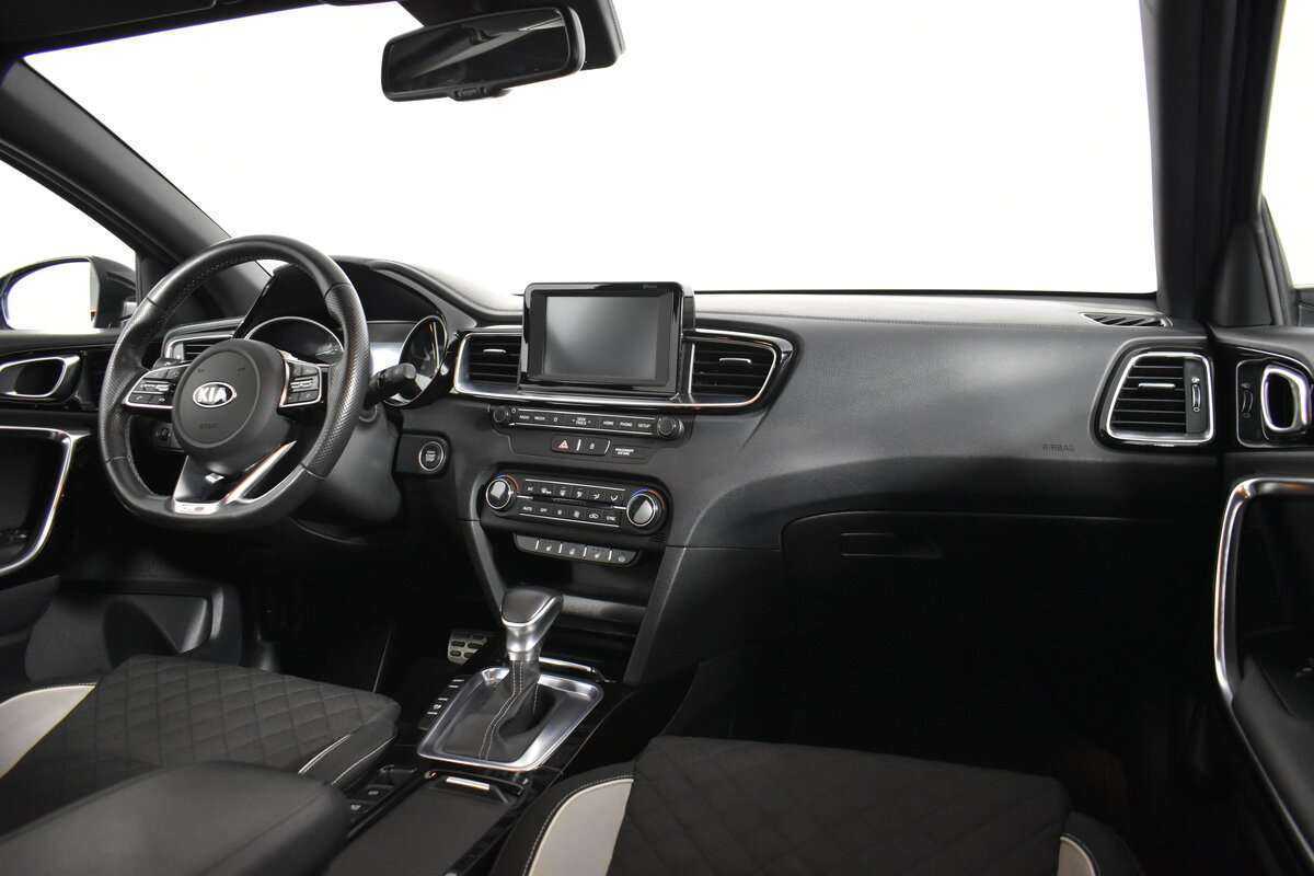 Kia Proceed с пробегом — 2019 год. Фото: #9