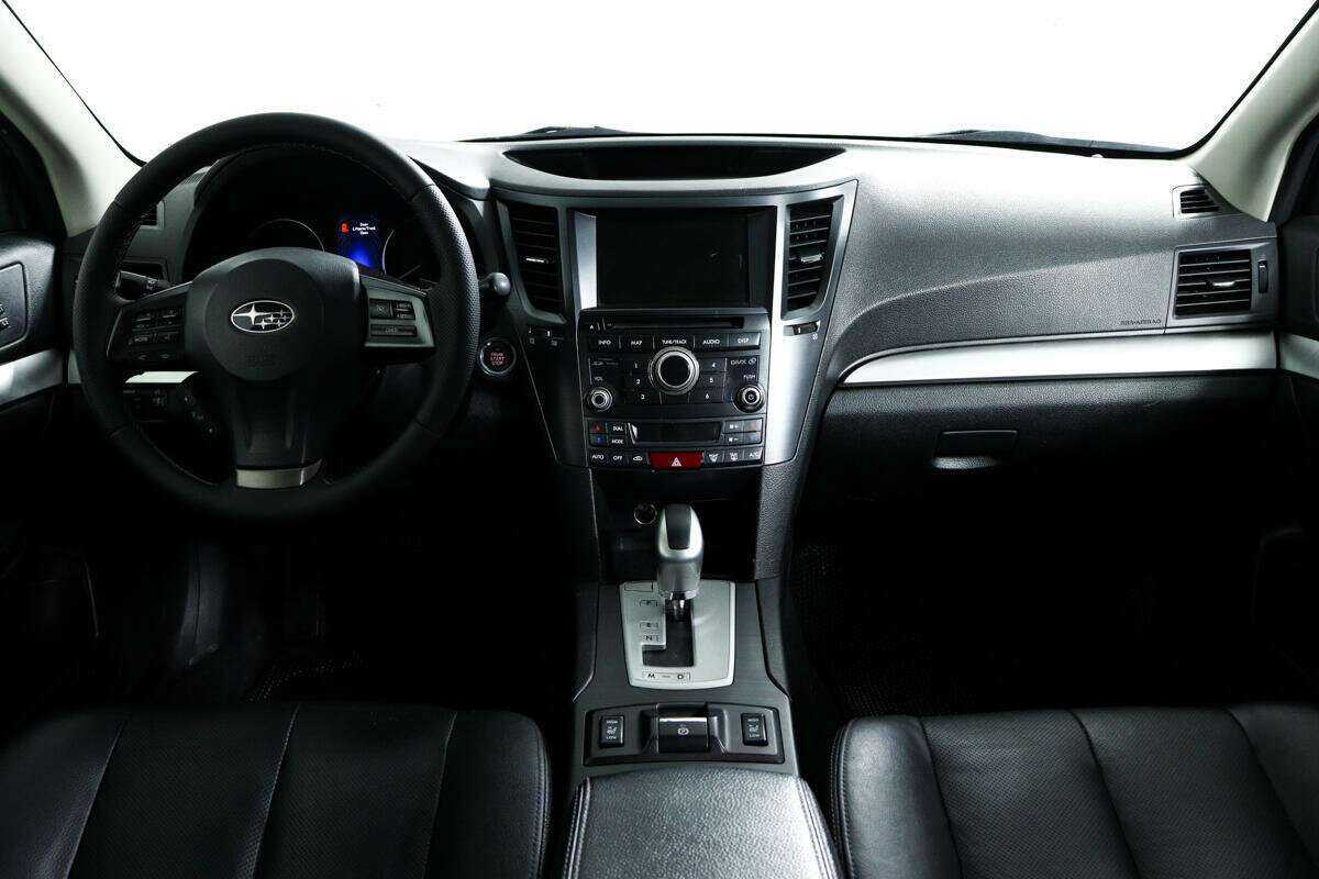 Subaru Outback с пробегом — 2012 год. Фото: #10