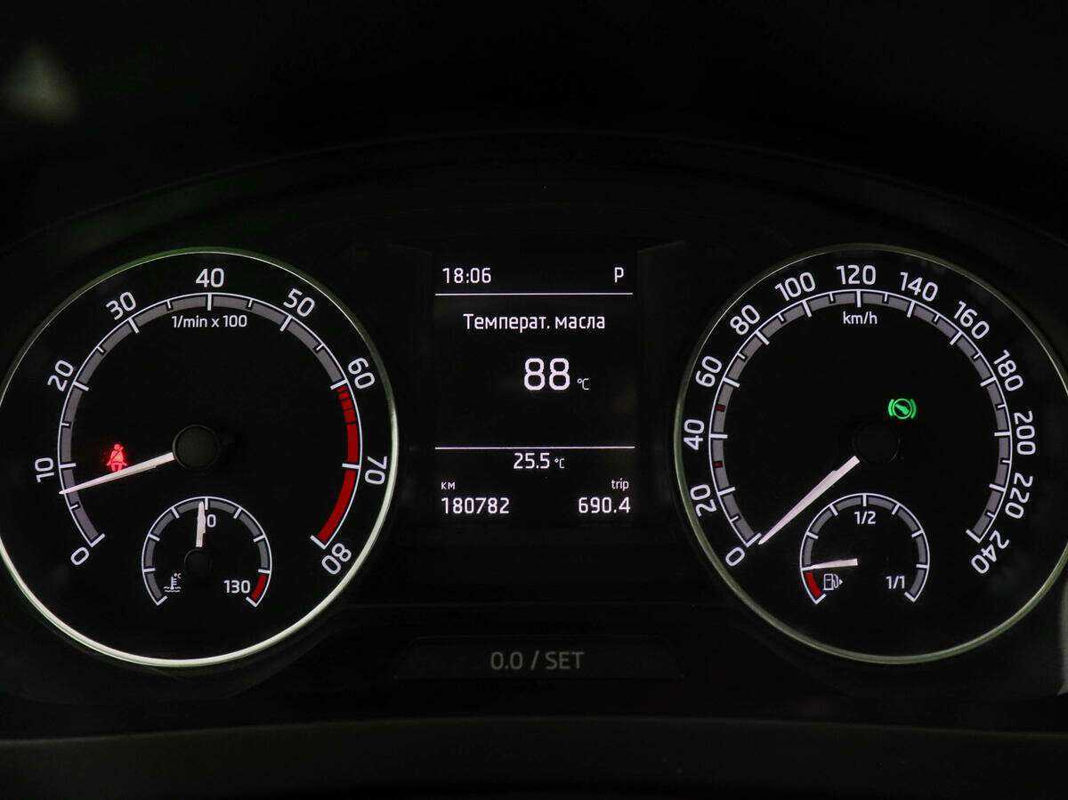 Skoda Rapid с пробегом — 2018 год. Фото: #10