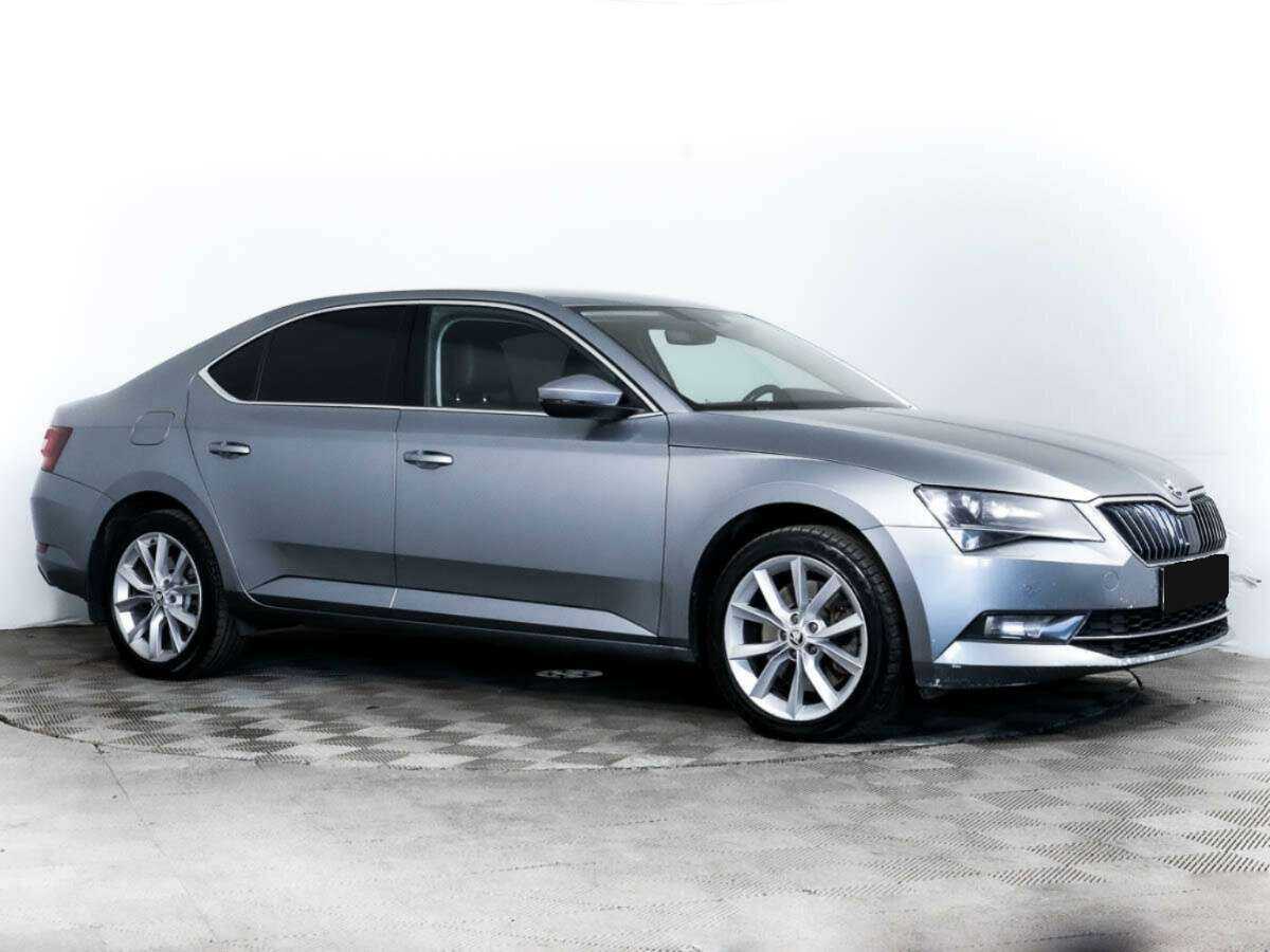 Skoda Superb с пробегом — 2019 год. Фото: #1