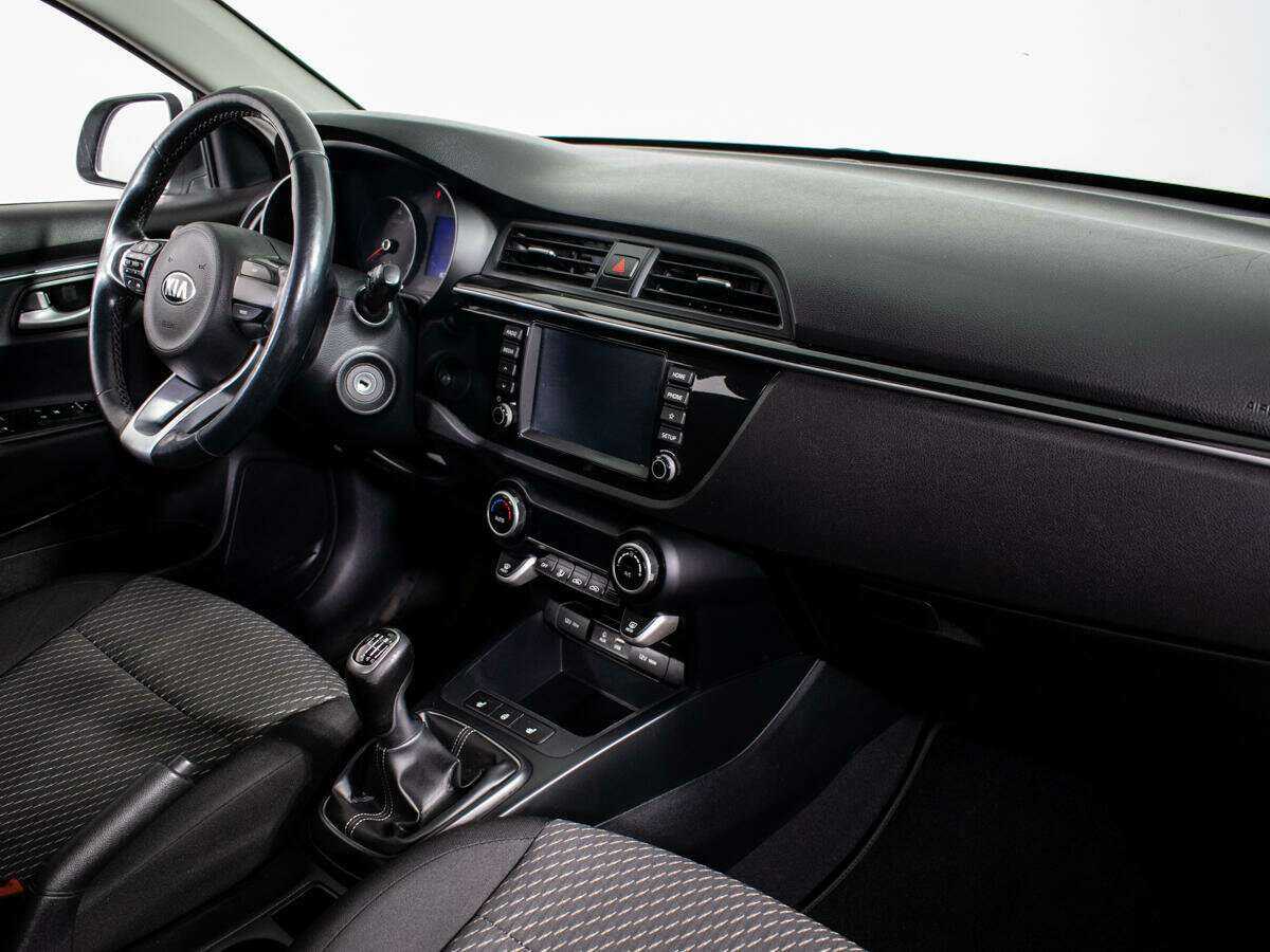 Kia Rio с пробегом — 2018 год. Фото: #6