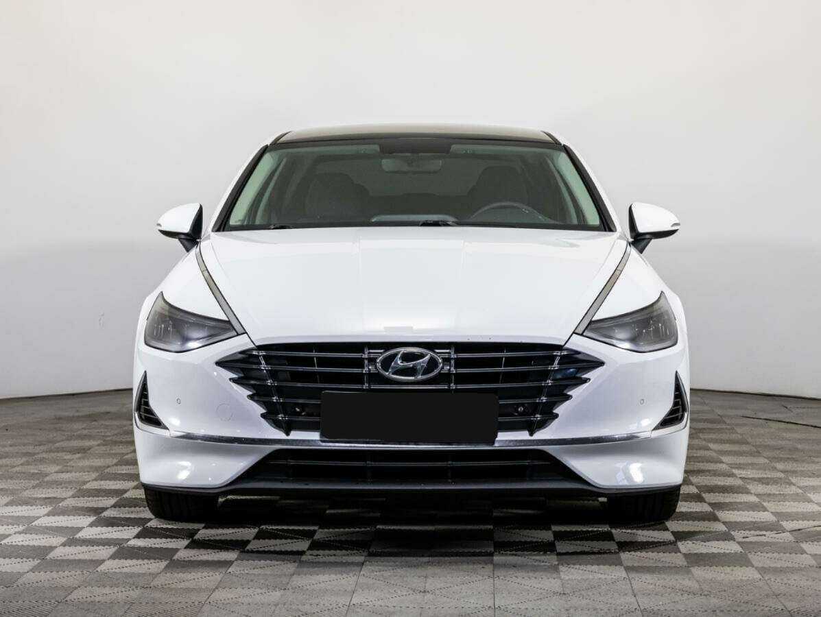 Hyundai Sonata с пробегом — 2020 год. Фото: #1