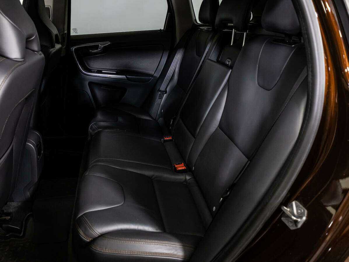 Volvo XC60 с пробегом — 2014 год. Фото: #7