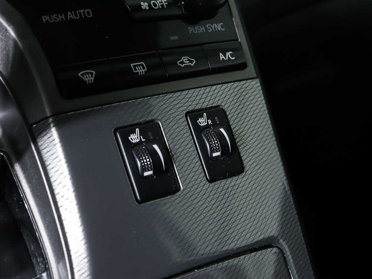 Toyota Venza с пробегом — 2013 год. Фото: #16