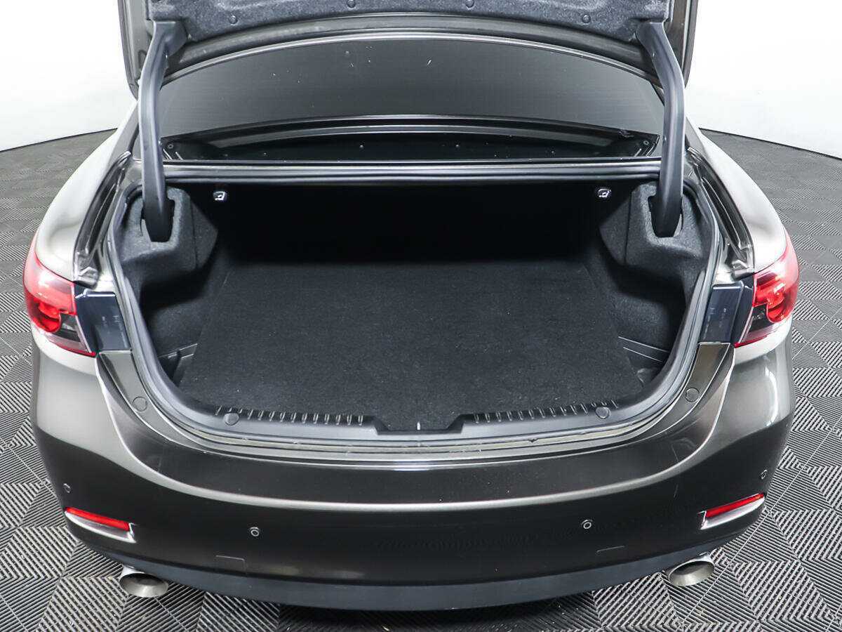 Mazda 6 с пробегом — 2016 год. Фото: #9