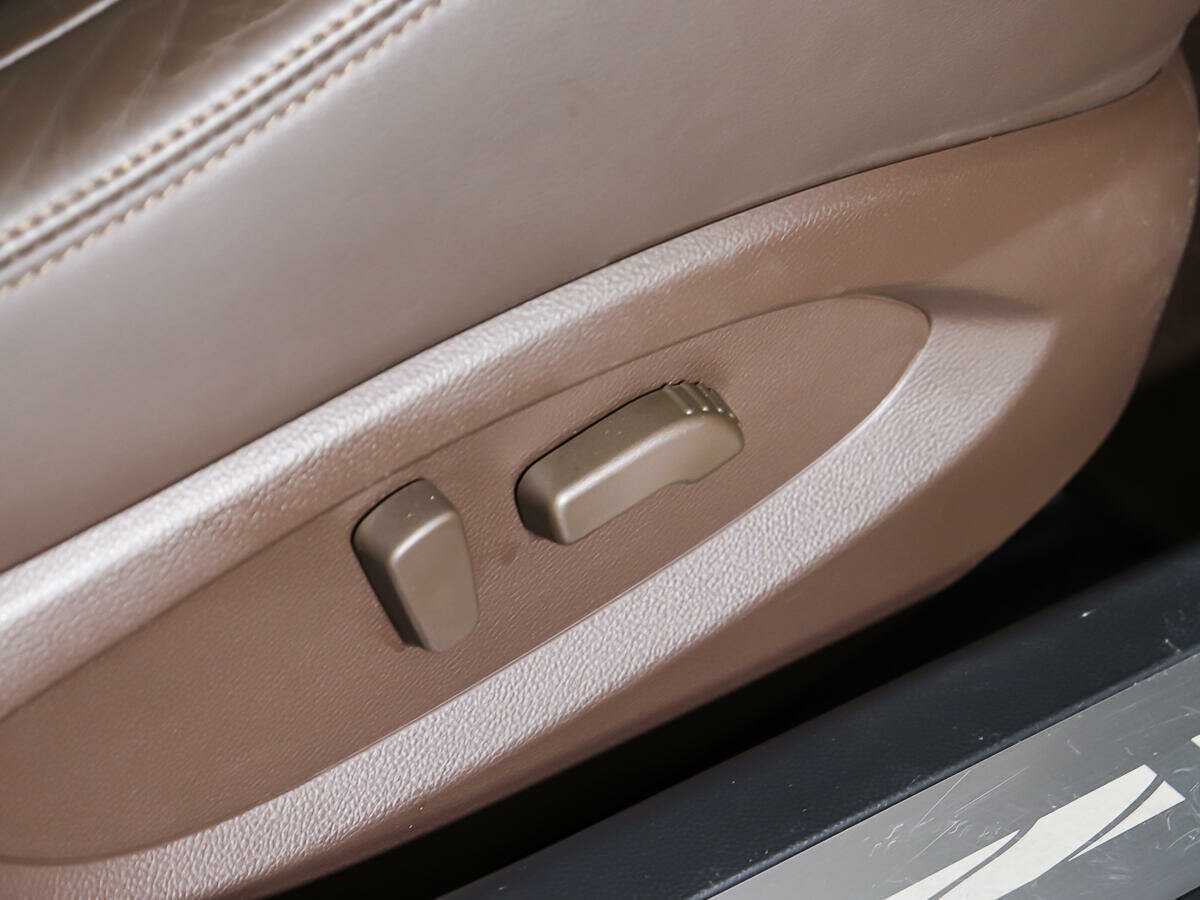 Infiniti FX с пробегом — 2012 год. Фото: #15