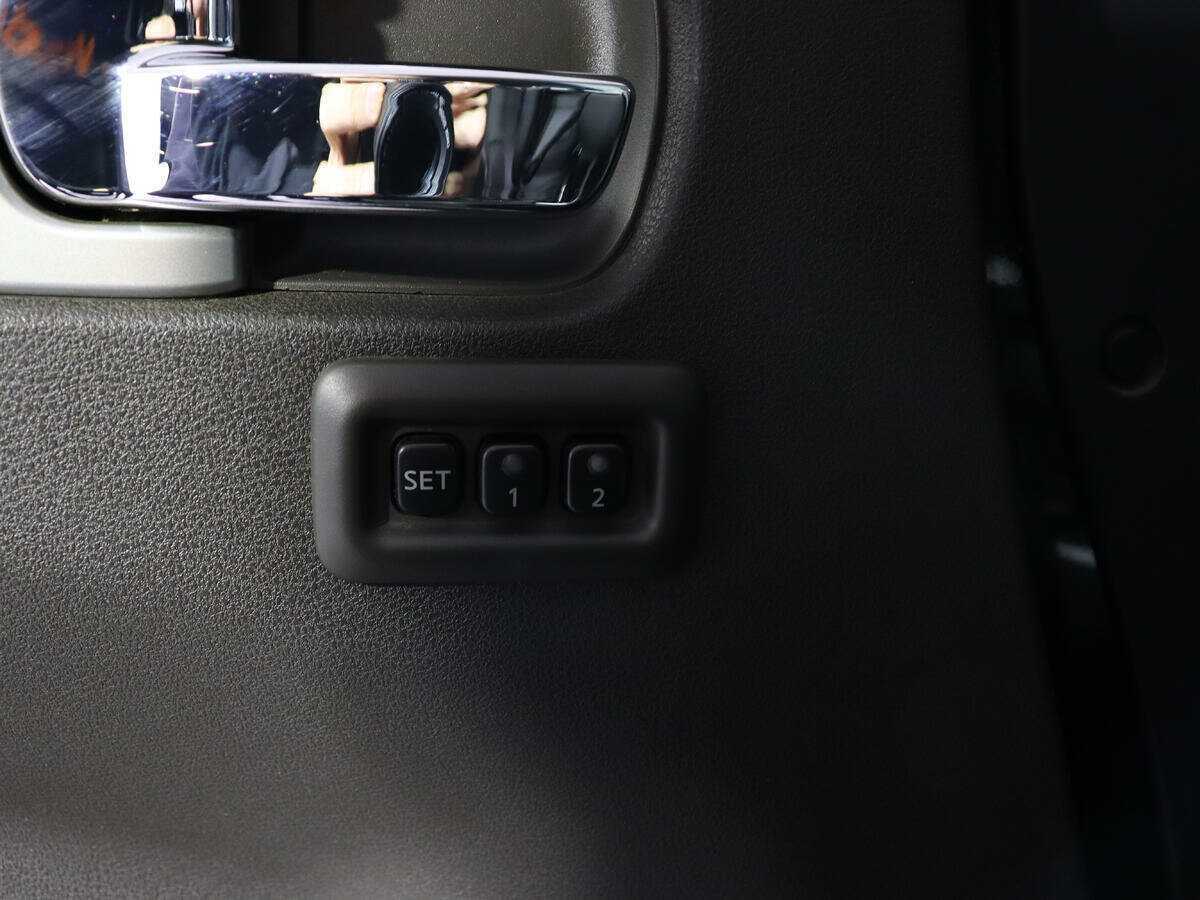 Nissan Pathfinder с пробегом — 2013 год. Фото: #14