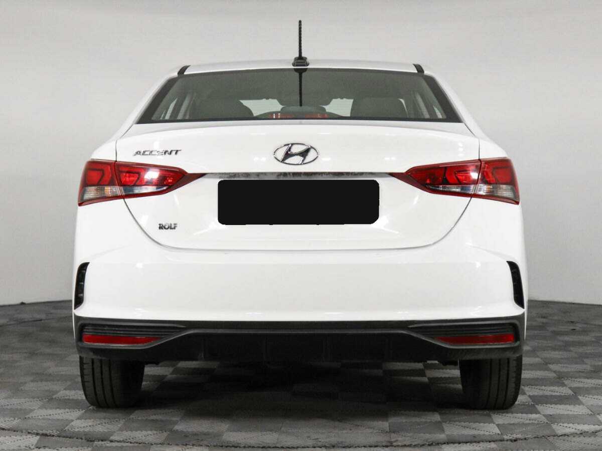 Hyundai Accent с пробегом — 2022 год. Фото: #5