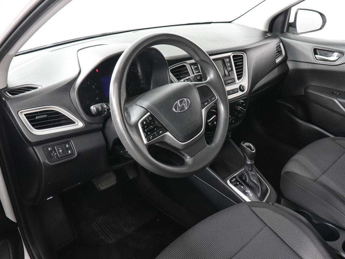 Hyundai Accent с пробегом — 2022 год. Фото: #8