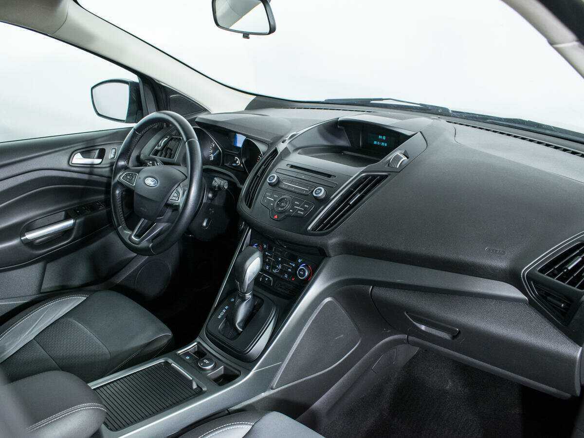 Ford Kuga с пробегом — 2017 год. Фото: #8