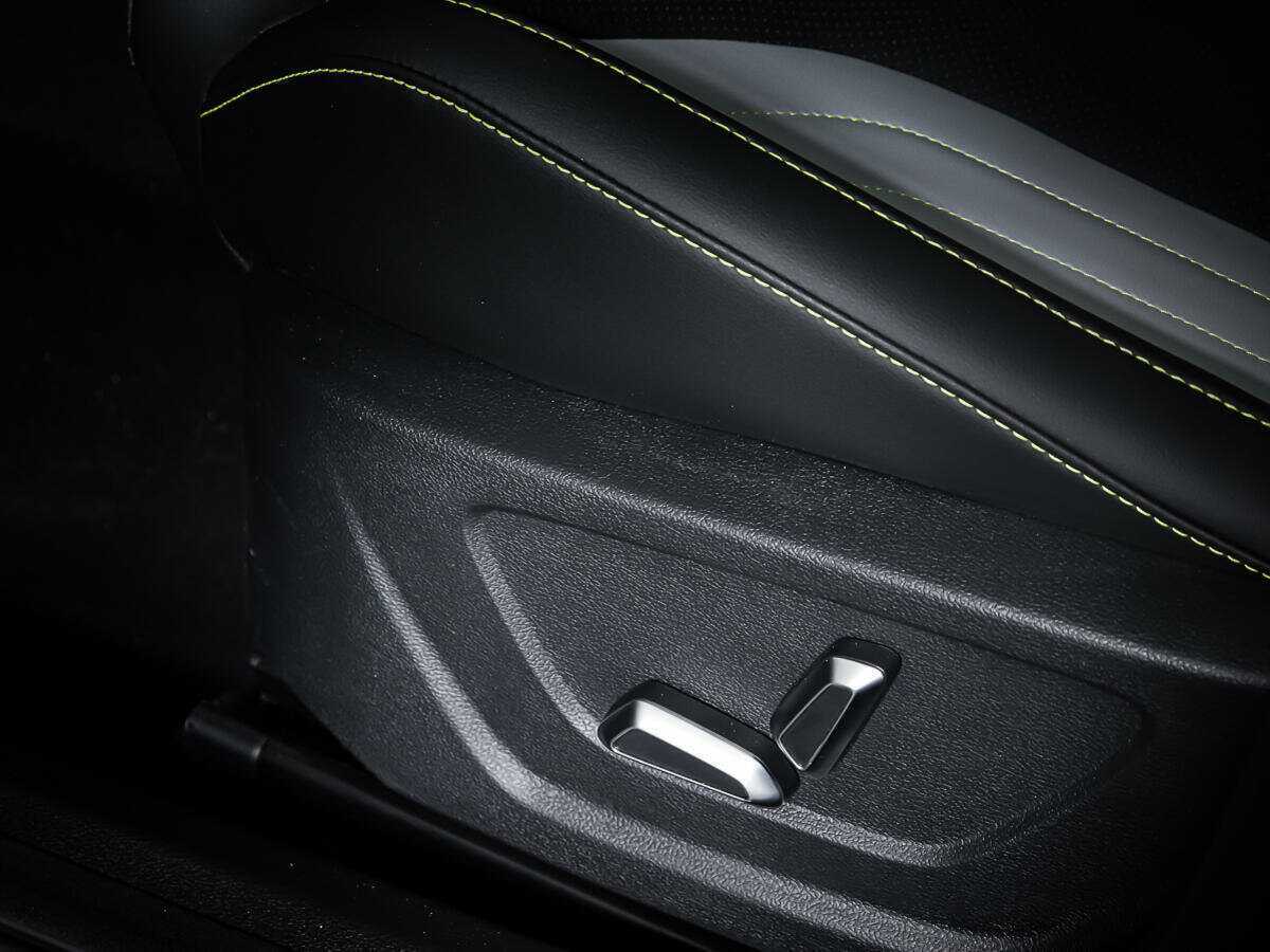 Geely Coolray с пробегом — 2023 год. Фото: #15