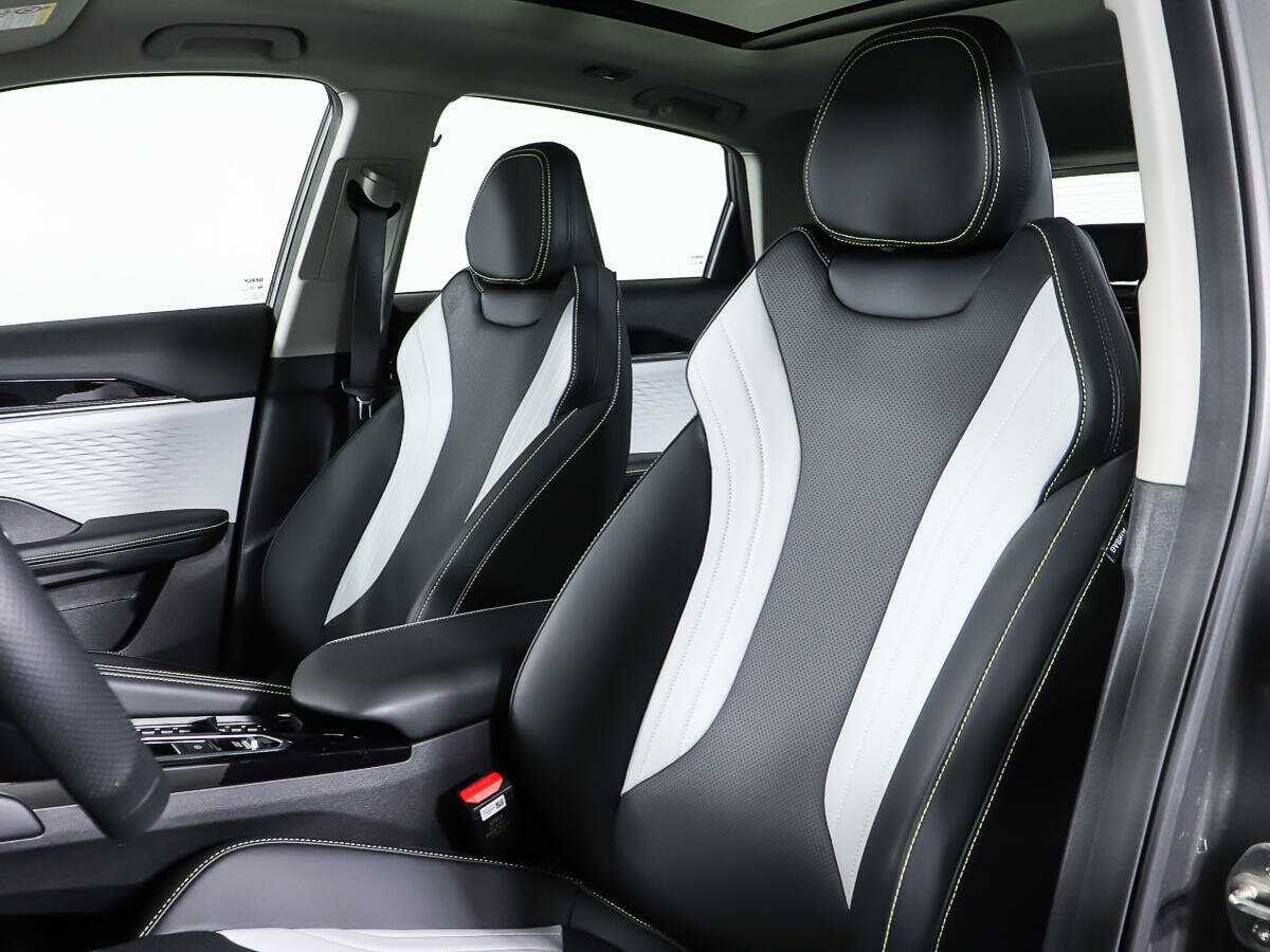 Geely Coolray с пробегом — 2023 год. Фото: #16